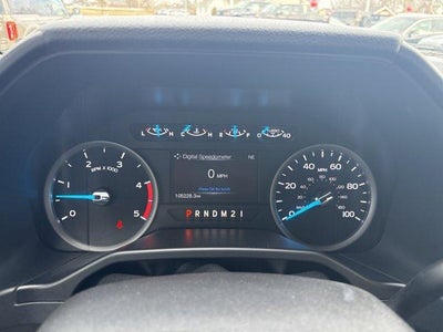 2017 Ford Super Duty F-350 SRW XLT 4WD Crew Cab 6.75' Box