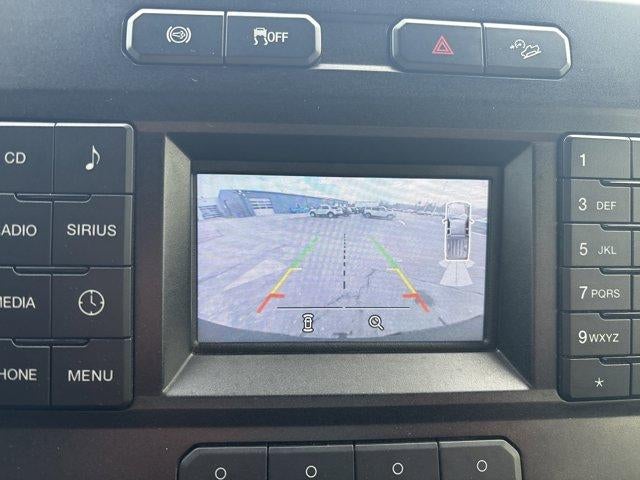 2017 Ford Super Duty F-350 SRW XLT 4WD Crew Cab 6.75' Box