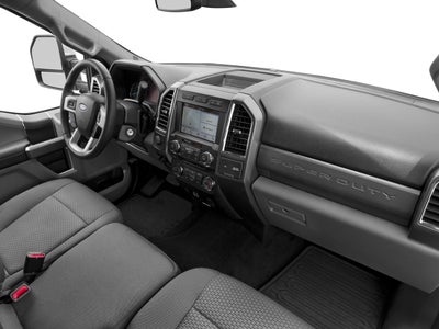 2017 Ford Super Duty F-350 SRW XLT 4WD Crew Cab 6.75' Box