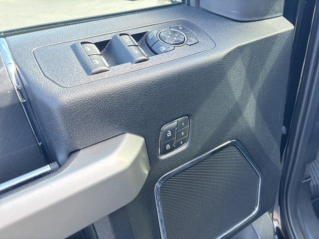 2020 Ford F-150 LARIAT 4WD SuperCrew 5.5' Box