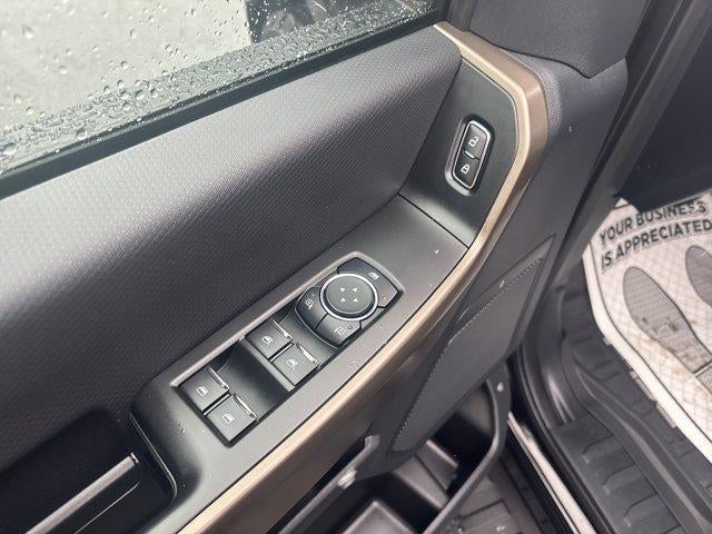 2025 Ford F-150 STX 4WD SuperCrew 5.5' Box