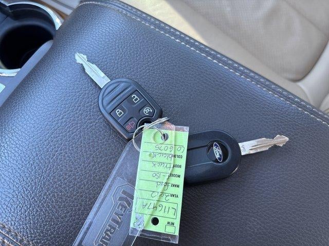 2012 Ford F-150 4WD SuperCrew 5-1/2 Ft Box Lariat