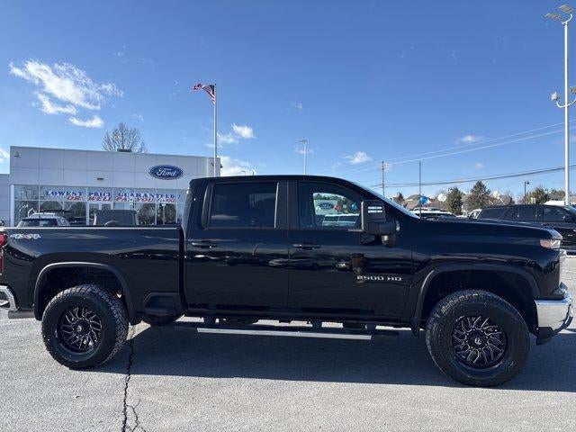 2024 Chevrolet Silverado 2500 HD Crew Cab Standard Box 4-Wheel Drive LT
