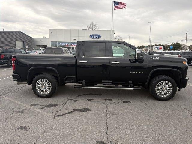 2021 Chevrolet Silverado 2500 HD Crew Cab Standard Box 4-Wheel Drive High Country