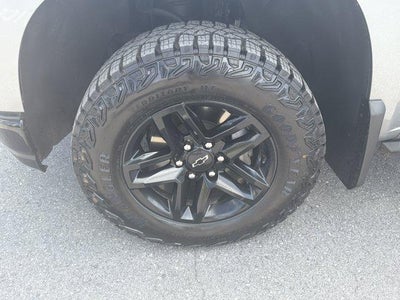 2020 Chevrolet Silverado 1500 Crew Cab Short Box 4-Wheel Drive Custom Trail Boss