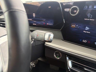 2025 Chevrolet Traverse LT w/2LT