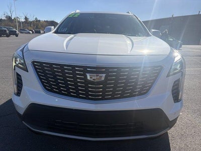 2022 Cadillac XT4 AWD 4dr Premium Luxury