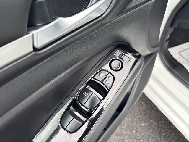 2024 Nissan Altima 2.5 SR Sedan