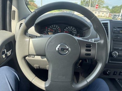 2012 Nissan Frontier 4WD Crew Cab SWB Auto SV