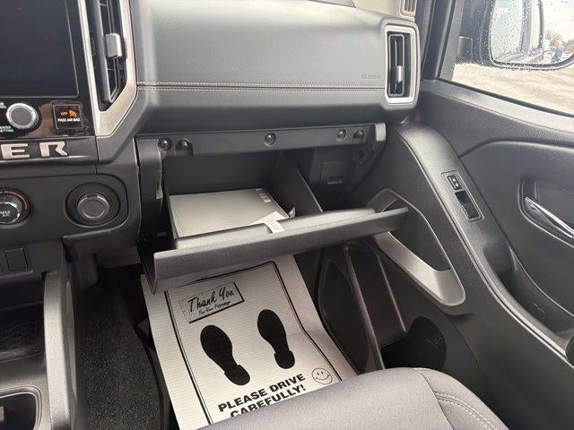 2025 Nissan Frontier Crew Cab 4x4 SV