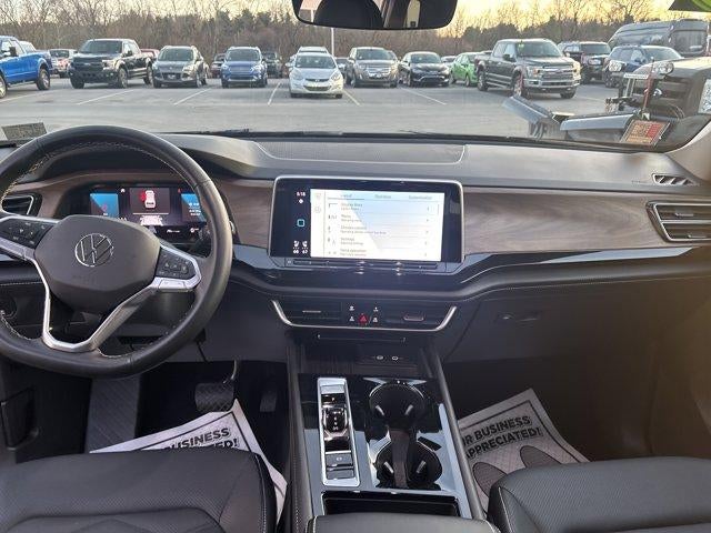 2025 Volkswagen Atlas 2.0T SE w/Technology 4MOTION