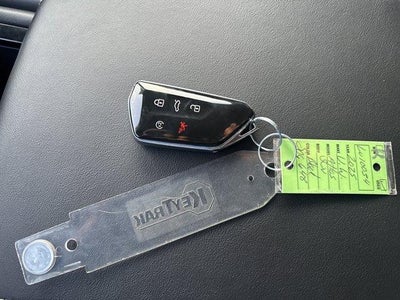 2025 Volkswagen Atlas 2.0T SE w/Technology 4MOTION