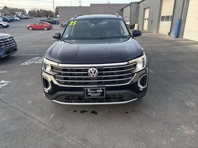 2025 Volkswagen Atlas 2.0T SE w/Technology 4MOTION