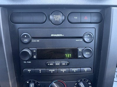 2005 Ford Mustang GT Deluxe