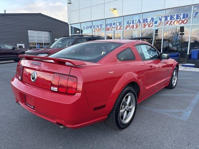 2005 Ford Mustang GT Deluxe