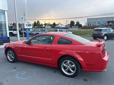 2005 Ford Mustang GT Deluxe