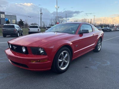 2005 Ford Mustang GT Deluxe