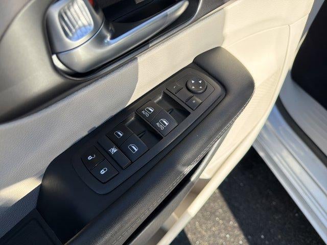 2024 Chrysler Pacifica Touring L FWD