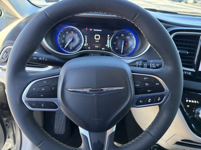 2024 Chrysler Pacifica Touring L FWD