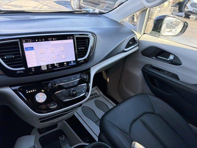 2024 Chrysler Pacifica Touring L FWD