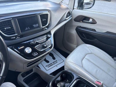 2018 Chrysler Pacifica Touring L FWD