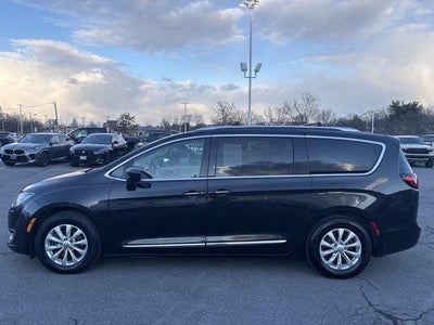 2018 Chrysler Pacifica Touring L FWD