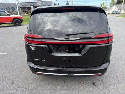 2025 Chrysler Pacifica Select FWD