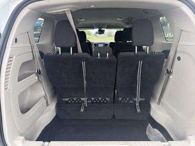 2023 Chrysler Voyager LX FWD