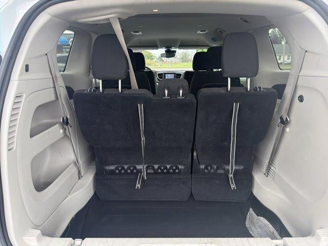2023 Chrysler Voyager LX FWD