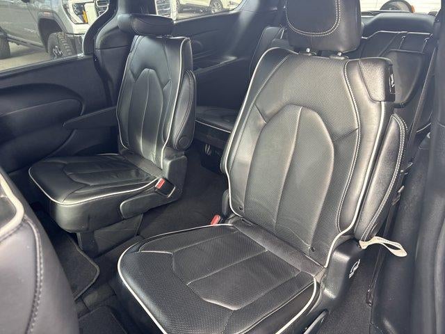 2025 Chrysler Pacifica Limited FWD