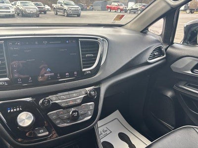 2025 Chrysler Pacifica Limited FWD