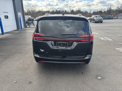 2025 Chrysler Pacifica Limited FWD