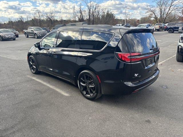 2025 Chrysler Pacifica Limited FWD