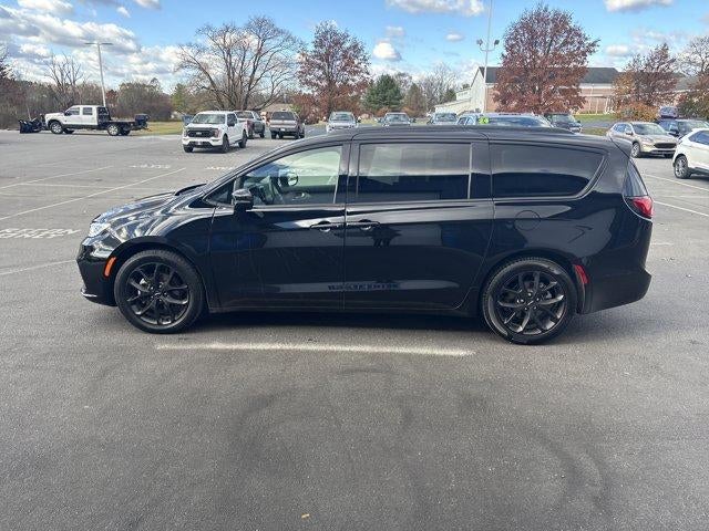2025 Chrysler Pacifica Limited FWD