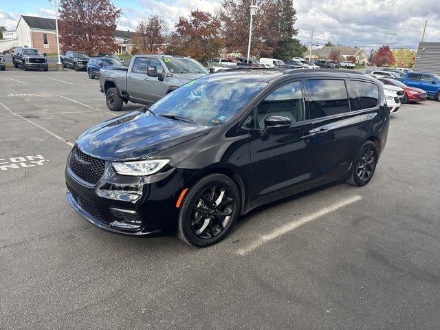 2025 Chrysler Pacifica Limited FWD