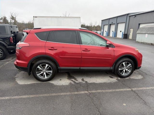 2016 Toyota RAV4 AWD 4dr XLE (Natl)