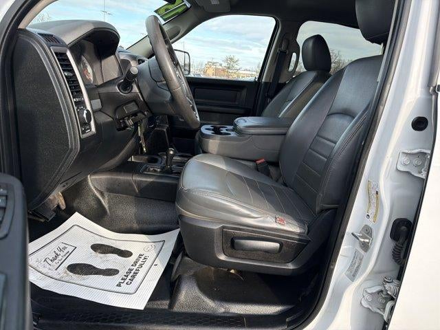 2015 RAM 3500 4WD Crew Cab 8 Ft Box Tradesman