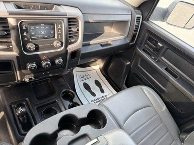 2015 RAM 3500 4WD Crew Cab 8 Ft Box Tradesman