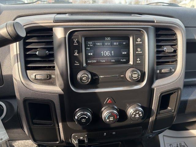 2015 RAM 3500 4WD Crew Cab 8 Ft Box Tradesman