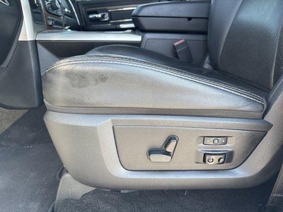 2016 RAM 3500 4WD Crew Cab 8 Ft Box Laramie