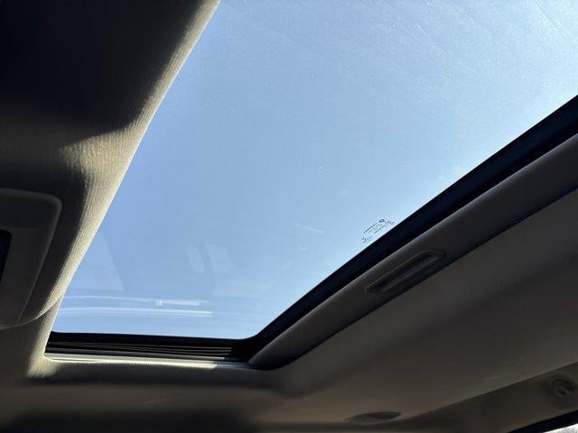 2016 RAM 3500 4WD Crew Cab 8 Ft Box Laramie