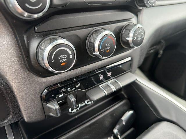 2022 RAM 2500 Big Horn 4x4 Crew Cab 6'4" Box