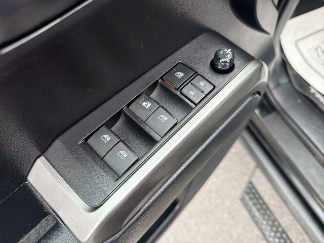 2019 Toyota Tacoma 4WD 4WD SR5 Double Cab 5' Bed V6 AT (GS)