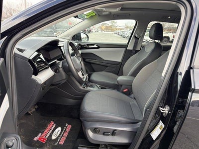 2024 Volkswagen Taos SE Black FWD