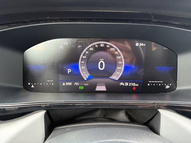 2024 Volkswagen Taos SE Black FWD