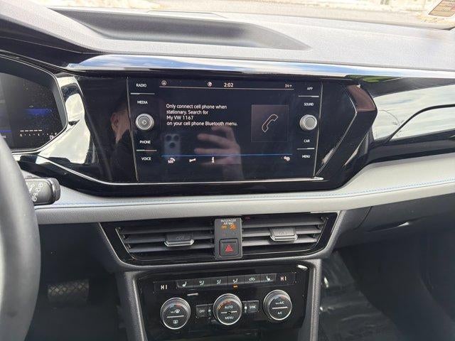 2024 Volkswagen Taos SE Black FWD