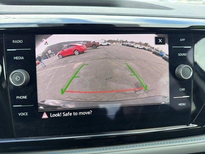 2024 Volkswagen Taos SE Black FWD