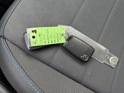 2024 Volkswagen Taos SE Black FWD