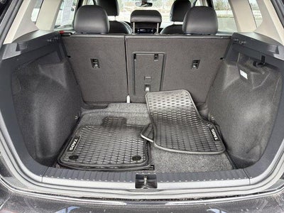 2024 Volkswagen Taos SE Black FWD