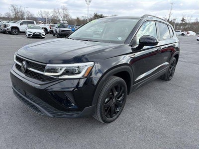 2024 Volkswagen Taos SE Black FWD